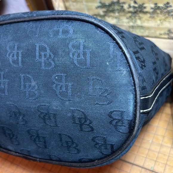 Dooney & Bourke Bucket Bag Black Signature Monogram 8”Lx5.5”W Center 5”H - Picture 12 of 17